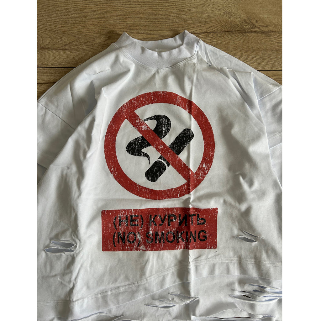 DISTRESSED WHITE LONG-SLEEVE "NO SMOKING"