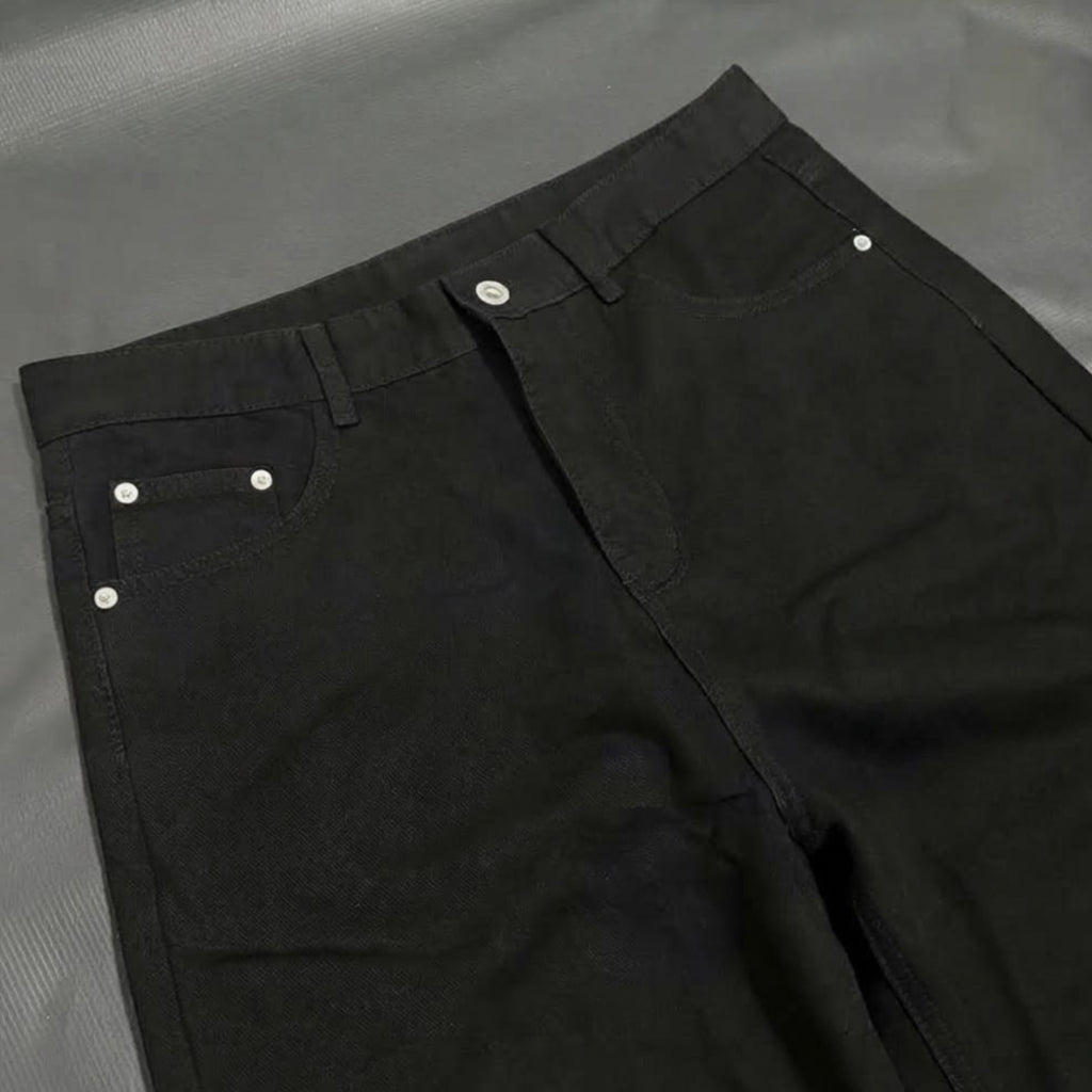 BASIC BLACK JEANS
